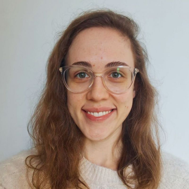Ana Paula Soares Müller   
